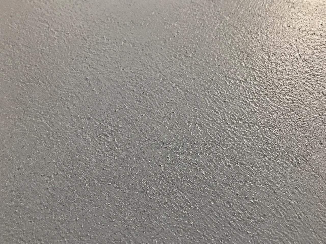 Tinta para piso cimentado: como escolher sem errar — detalhe prático